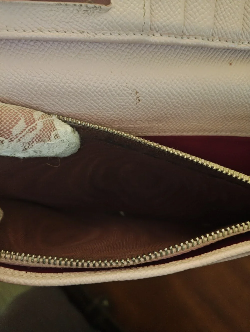 Bvlgari Pale Pink Leather Continental Wallet with Signature Circle Logo - Picture 15 of 16